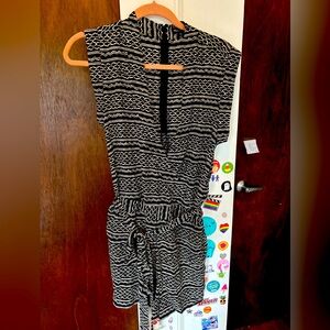 Black and White Patterned Sleeveless Silk Madewell Romper